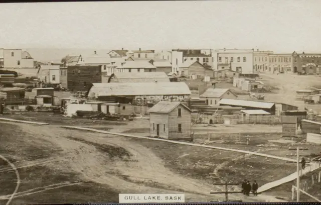 View over the town of Gull Lake with boardwalk