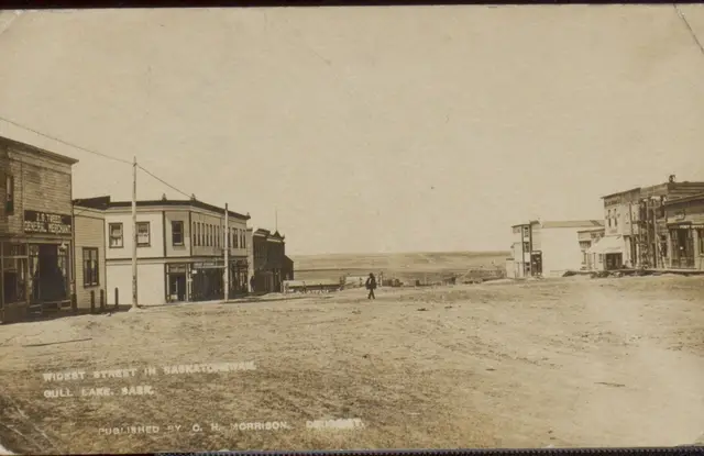 Widest street in Saskatchewan, Gull Lake